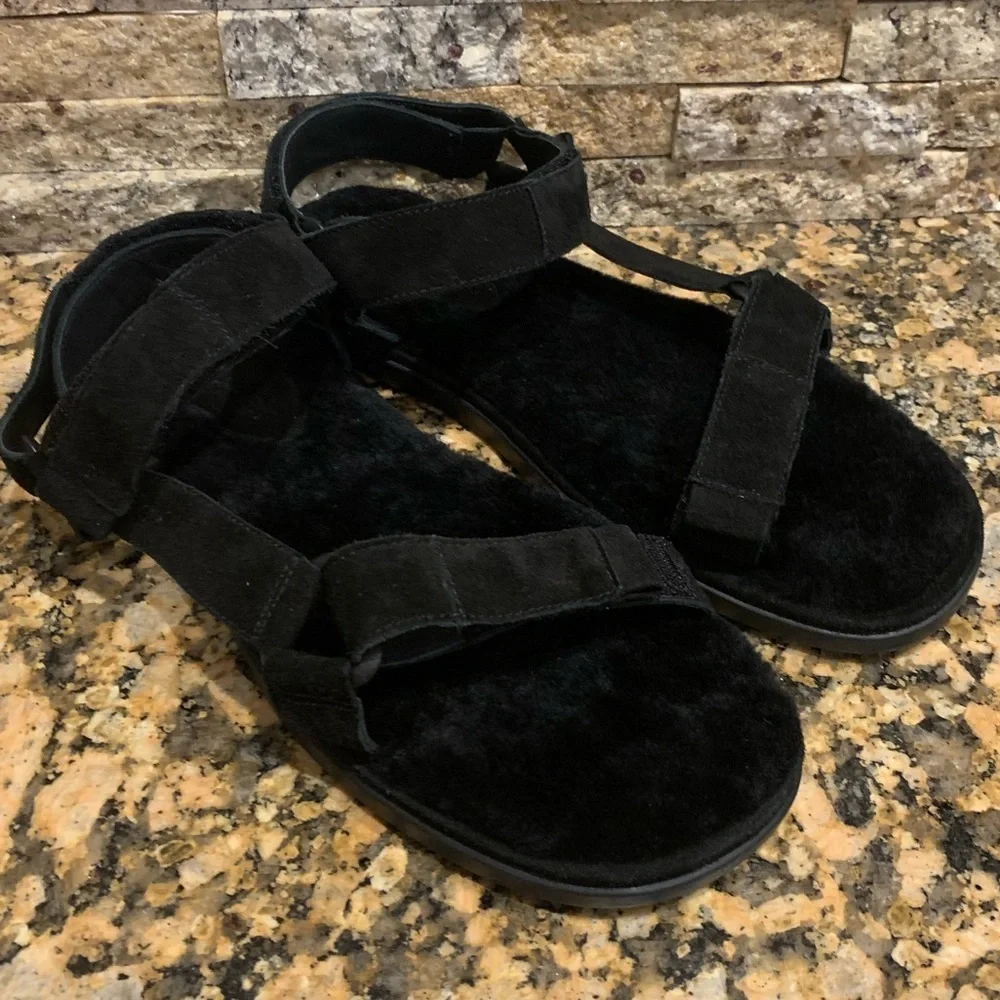 VINCE Vince Men's Destin Suede & Shearling Sandals - Black